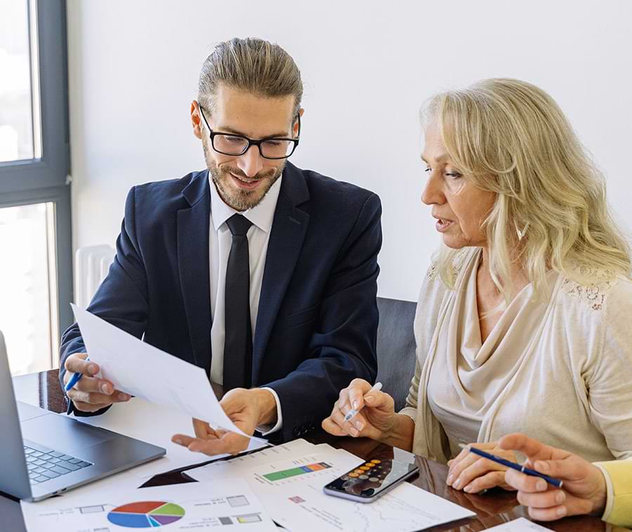 How to have a fantastic career opportunity with minimal spending